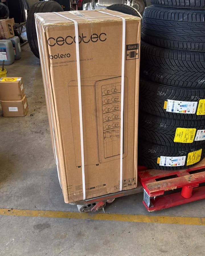 Caja de la vinoteca Cecotec Bolero recibida